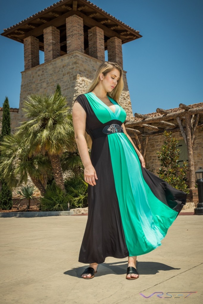 Curvy Model FunFash Aqua Black Dress LookBook Plus Size Photographer LA